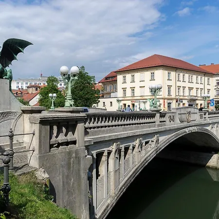 - Ljubljana's Gem - Free Public Parking Lejlighed