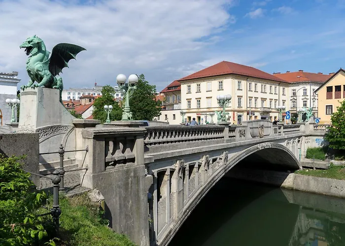 - Ljubljana's Gem - Free Public Parking Διαμέρισμα