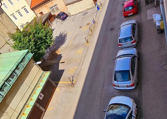 Апартаменти - Ljubljana's Gem - Free Public Parking Любляна