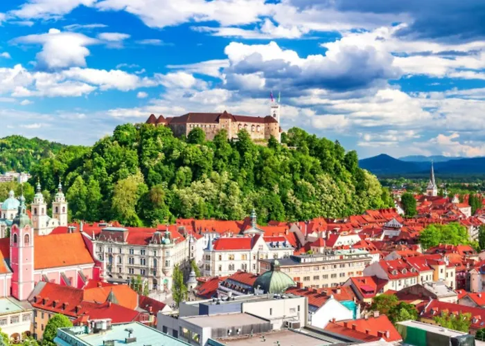 - Ljubljana's Gem - Free Public Parking Διαμέρισμα Λιουμπλιάνα
